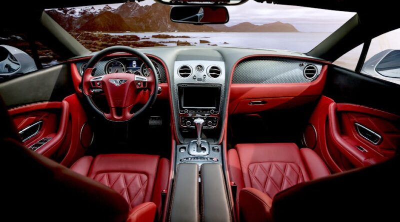 Innovative Technology in Luxury Cars Today
